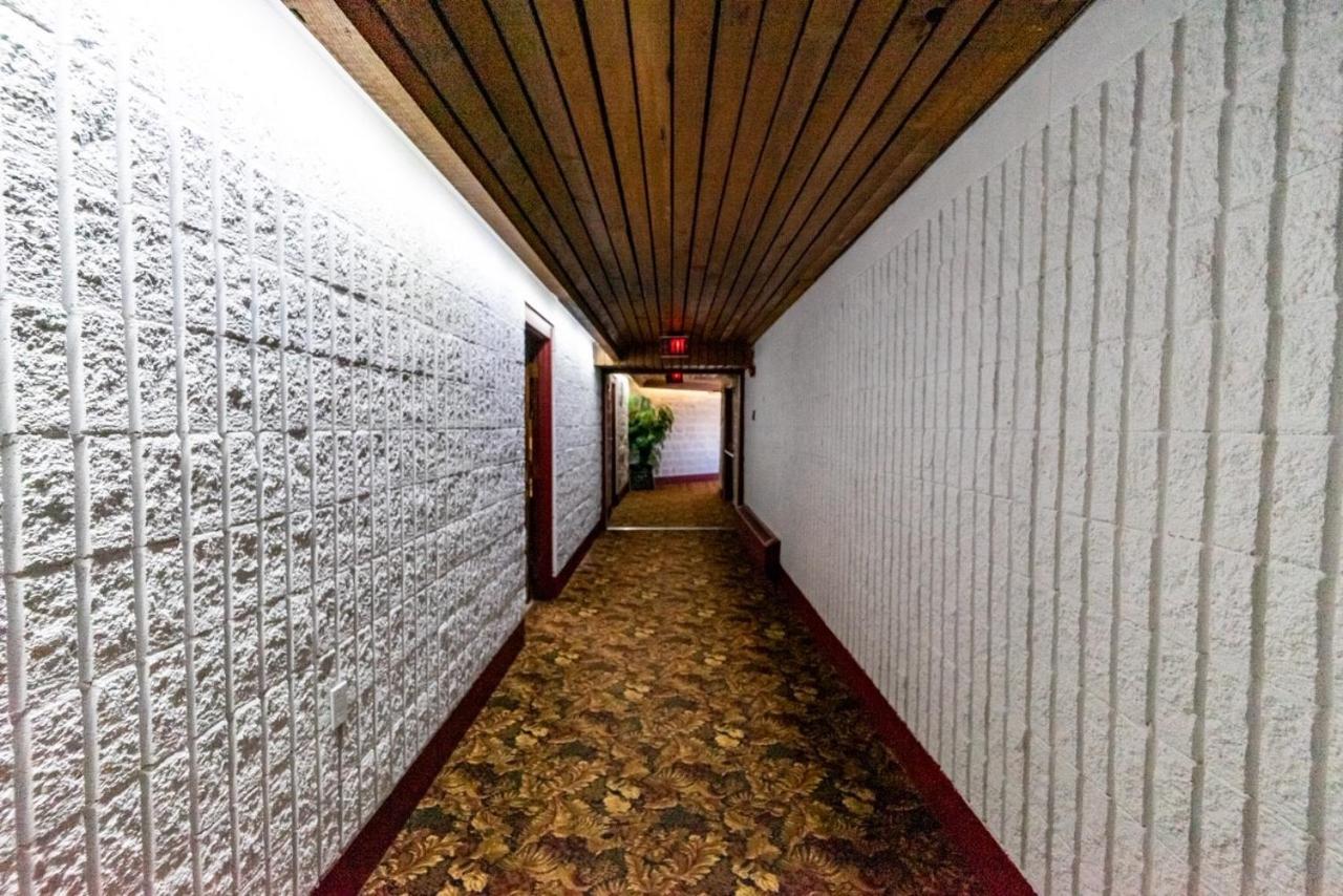 Vegreville Garden Inn Kültér fotó